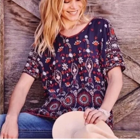 Johnny Was Navy Top with Red and White Embroidery - Picture 3 of 7